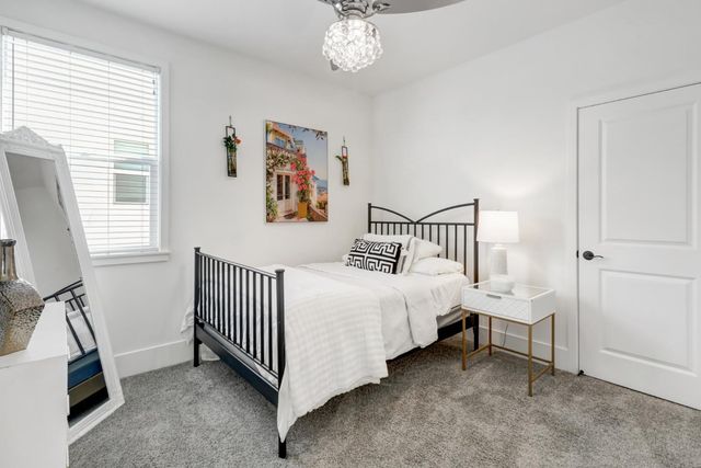 3002 Huntington Way, Sacramento, CA 95818