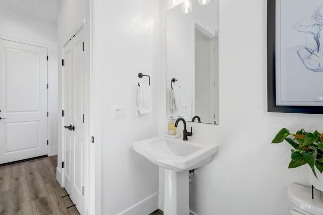3002 Huntington Way, Sacramento, CA 95818