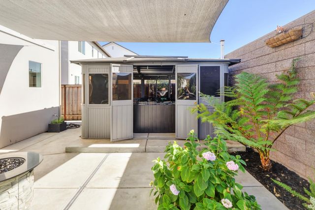 3002 Huntington Way, Sacramento, CA 95818