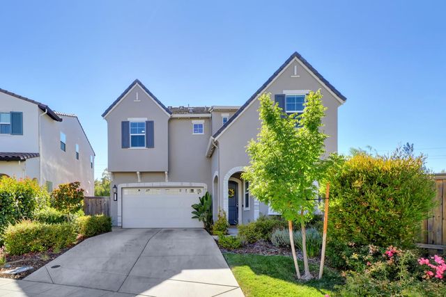 3002 Huntington Way, Sacramento, CA 95818