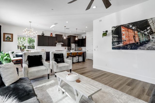 3002 Huntington Way, Sacramento, CA 95818