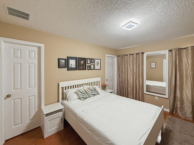 1302 S BEACH CIRCLE, Kissimmee, FL 34746