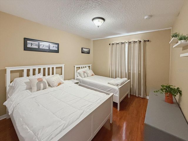 1302 S BEACH CIRCLE, Kissimmee, FL 34746