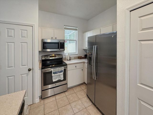 1302 S BEACH CIRCLE, Kissimmee, FL 34746