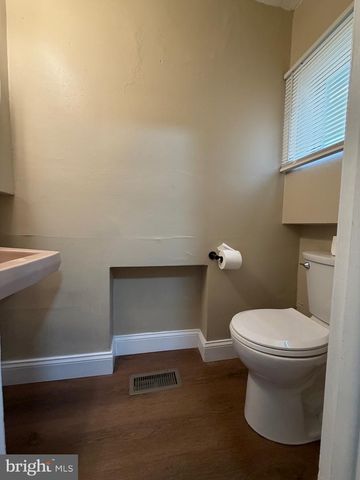 1454 MOUNT EPHRAIM AVE, Camden, NJ 08104