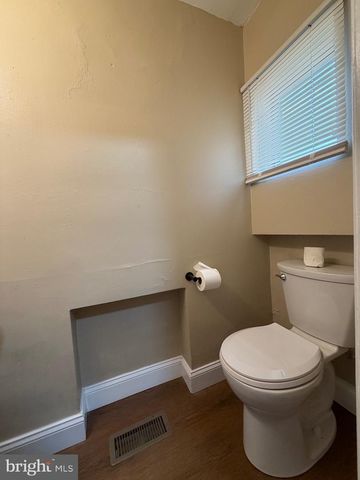 1454 MOUNT EPHRAIM AVE, Camden, NJ 08104