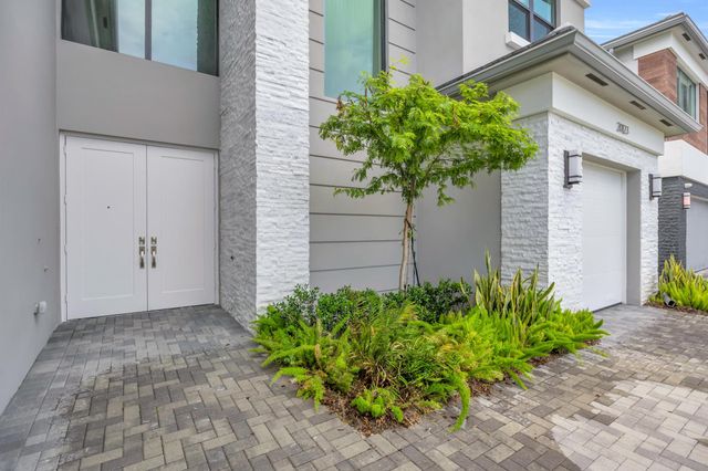 20123 Casa De Campo Lane, Boca Raton, FL 33434