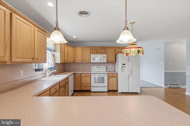 341 WINDING OAK DR, Hagerstown, MD 21740