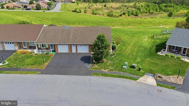 341 WINDING OAK DR, Hagerstown, MD 21740