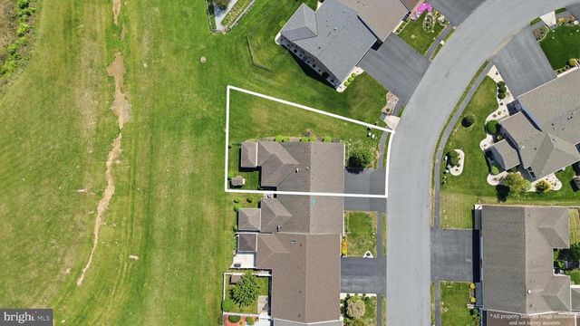 341 WINDING OAK DR, Hagerstown, MD 21740