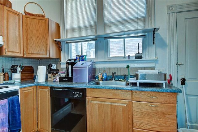 318 Court ST, Portsmouth, VA 23704