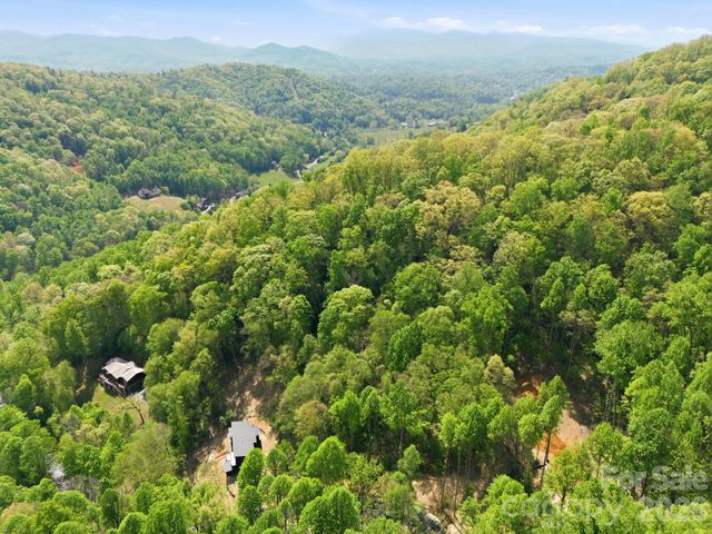 122 Running Deer Lane, Mars Hill, NC 28754