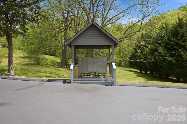 122 Running Deer Lane, Mars Hill, NC 28754