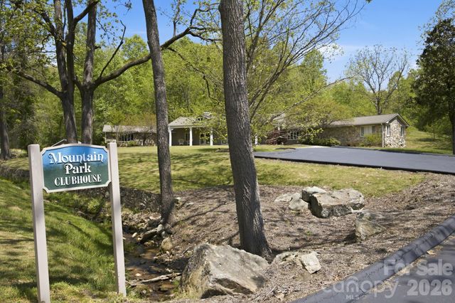 122 Running Deer Lane, Mars Hill, NC 28754