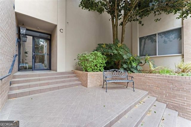 2734 Peachtree Road NW C301, Atlanta, GA 30305