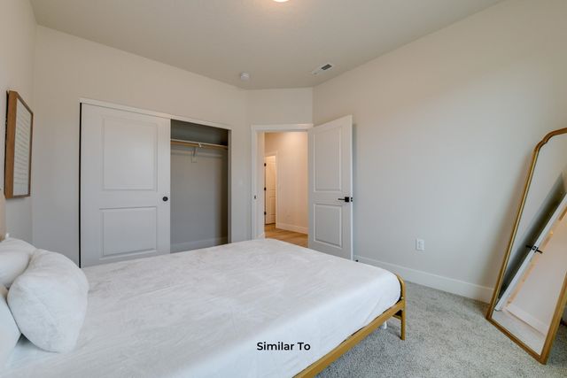 27 W 13th St, Deer Park, WA 99006