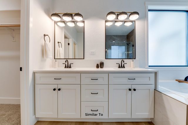 27 W 13th St, Deer Park, WA 99006