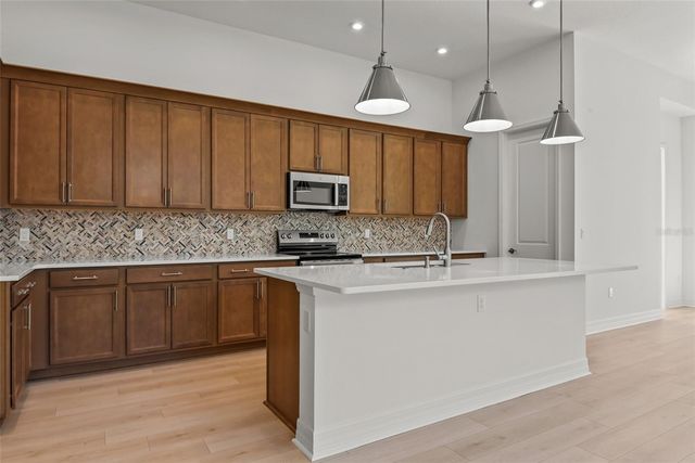 1017 LILIANA DRIVE, Deland, FL 32724