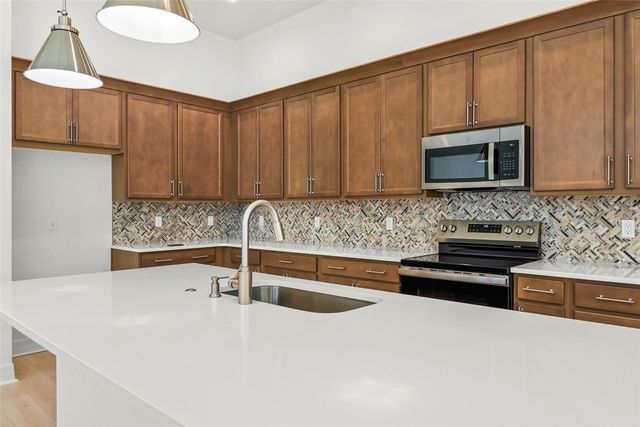 1017 LILIANA DRIVE, Deland, FL 32724