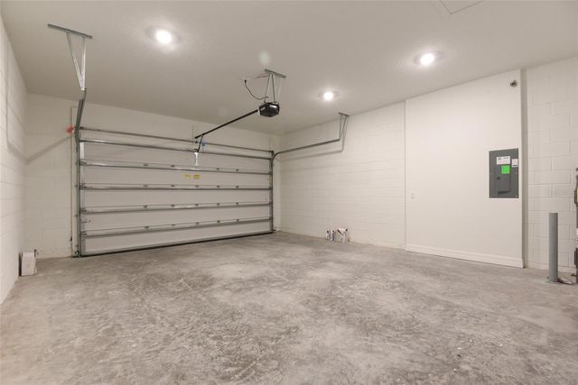 1017 LILIANA DRIVE, Deland, FL 32724