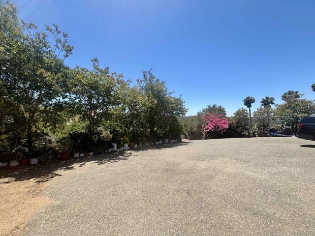6960 W Lilac Rd, Bonsall, CA 92003