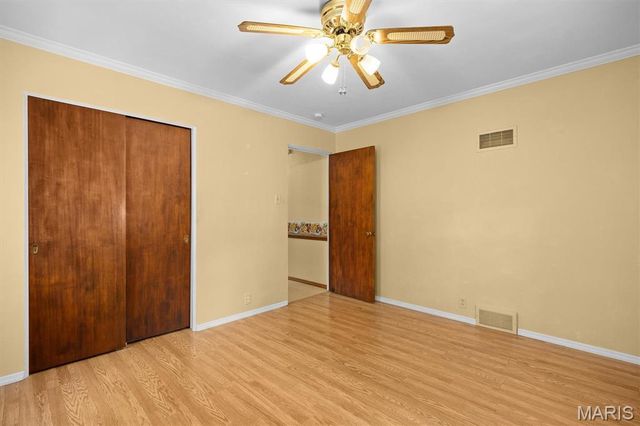 25 Roselawn Avenue, Fairview Heights, IL 62208