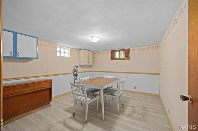 25 Roselawn Avenue, Fairview Heights, IL 62208