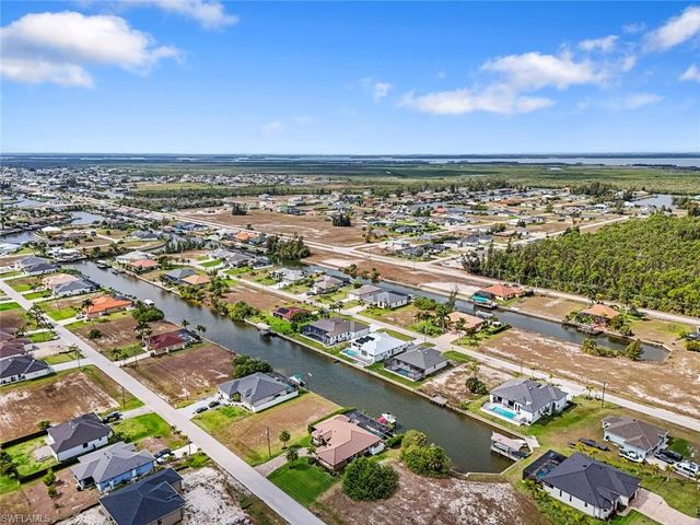 2368 NW 38th PL, Cape Coral, FL 33993