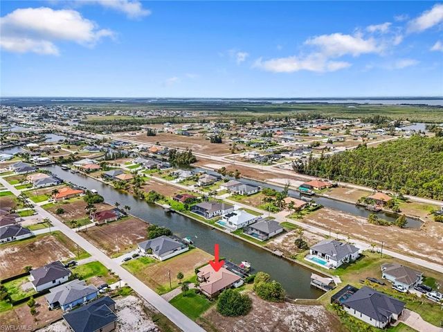 2368 NW 38th PL, Cape Coral, FL 33993