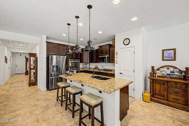 3721 W ABRAMS Drive, New River, AZ 85087