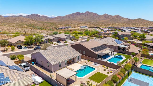3721 W ABRAMS Drive, New River, AZ 85087