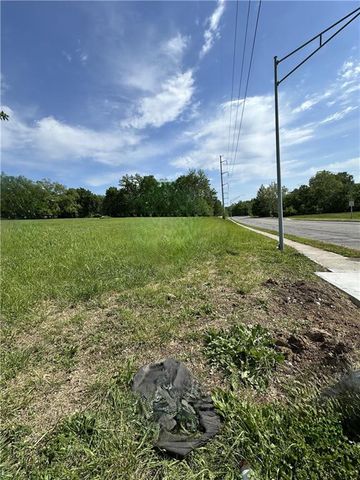 15607 E Independence Avenue, Independence, MO 64050