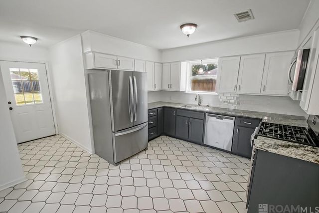 1833 W Marsden Pl, Baton Rouge, LA 70816