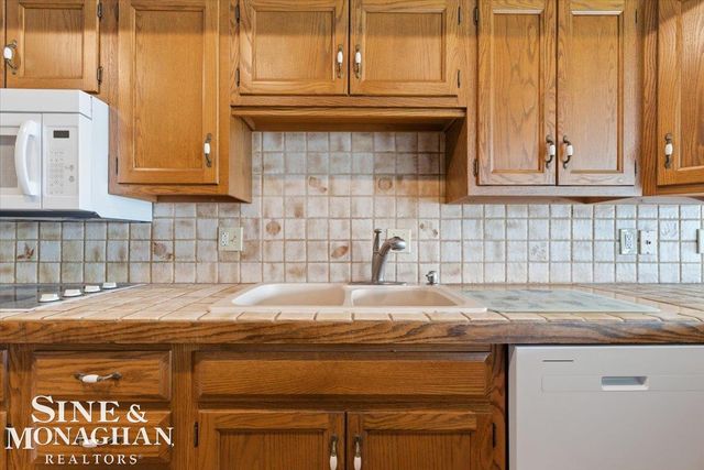 1715 River Road 58, Saint Clair, MI 48079
