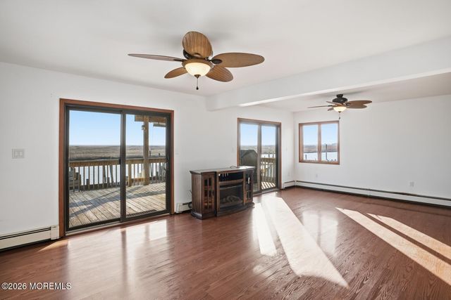 322 Dock Road, West Creek, NJ 08092