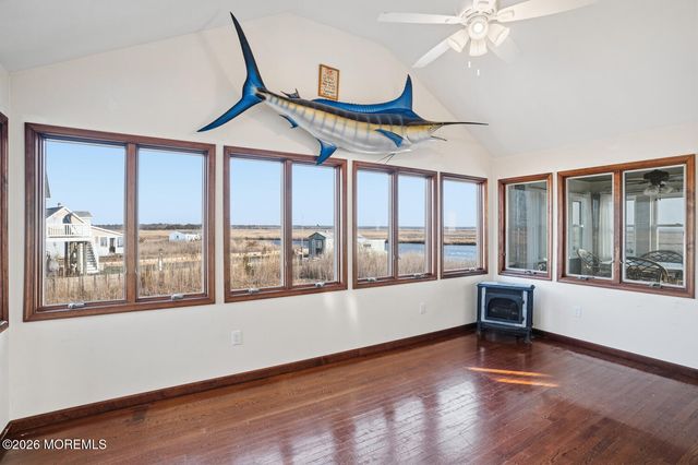 322 Dock Road, West Creek, NJ 08092