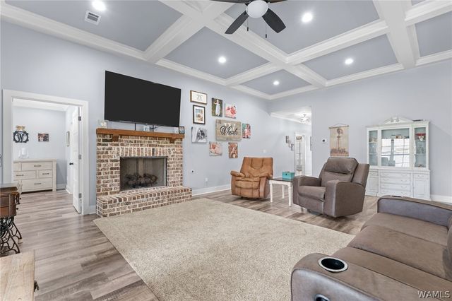 11958 Glen Ridge, Moundville, AL 35474