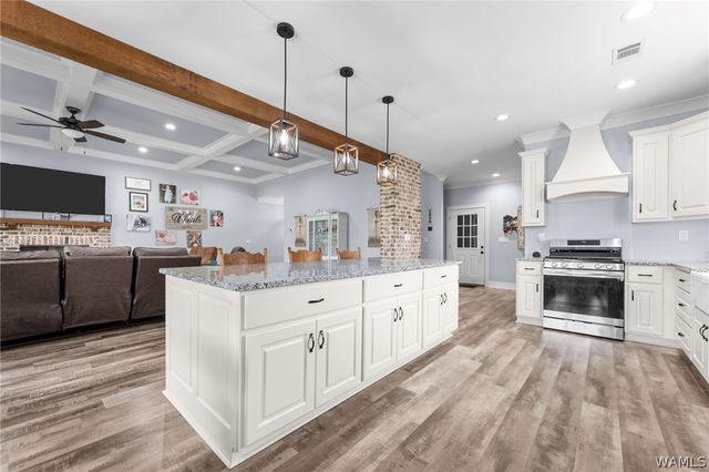 11958 Glen Ridge, Moundville, AL 35474