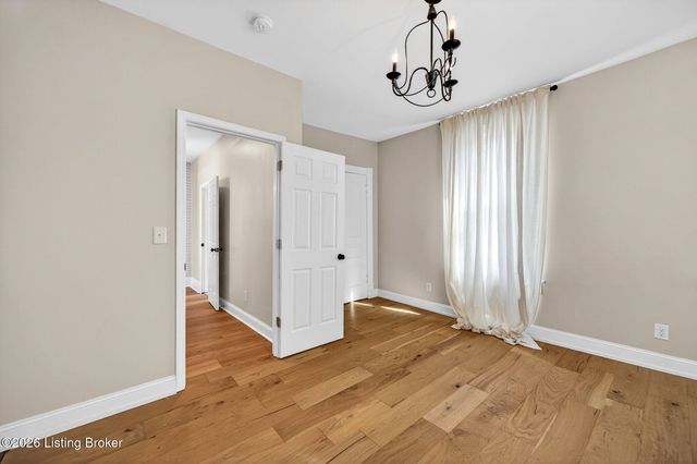 213 Haldeman Ave, Louisville, KY 40206