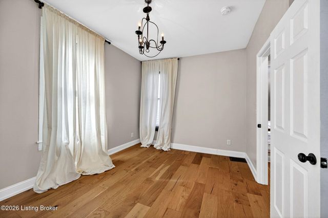 213 Haldeman Ave, Louisville, KY 40206