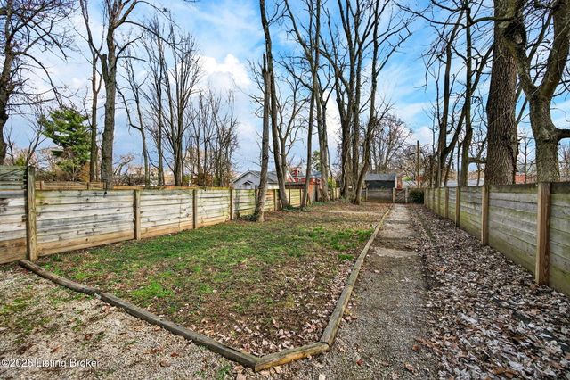 213 Haldeman Ave, Louisville, KY 40206