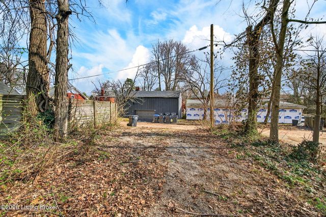 213 Haldeman Ave, Louisville, KY 40206