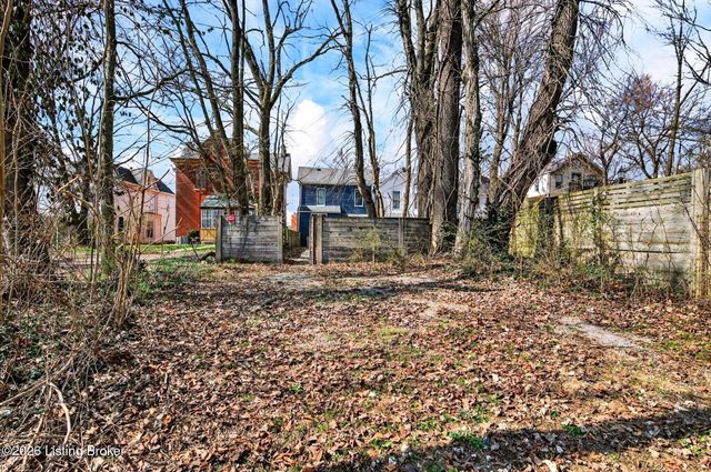 213 Haldeman Ave, Louisville, KY 40206