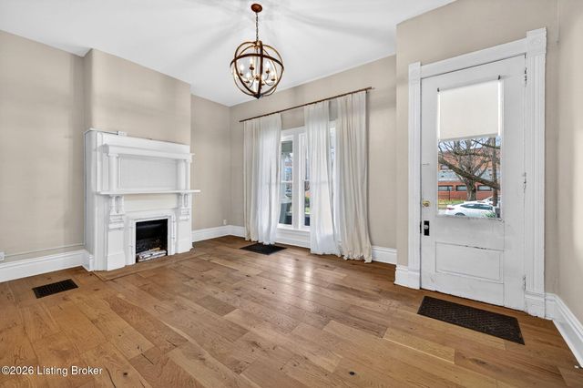 213 Haldeman Ave, Louisville, KY 40206