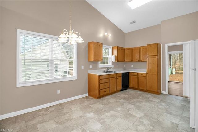124 Bethania Oaks Circle, Pfafftown, NC 27040