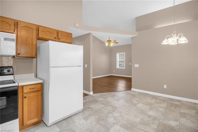 124 Bethania Oaks Circle, Pfafftown, NC 27040