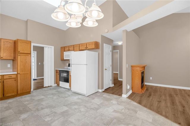 124 Bethania Oaks Circle, Pfafftown, NC 27040