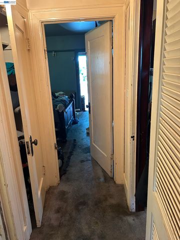 Address unavailable.