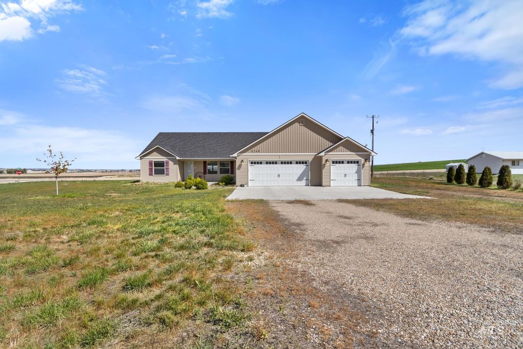 9248 Rolling Hills Ct, Nampa, ID 83686