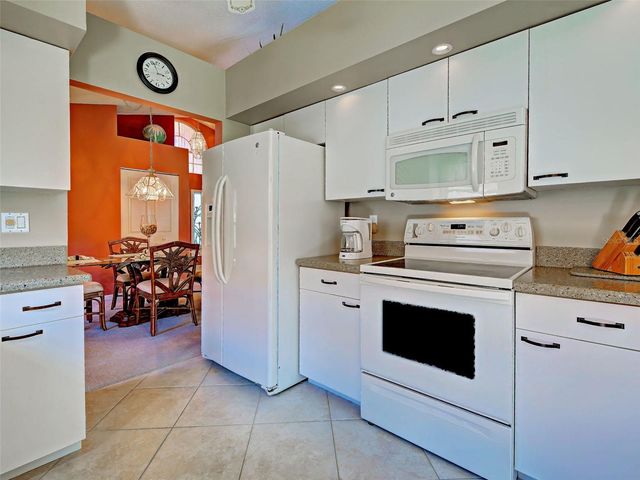 1176 HARBOR TOWN WAY, Venice, FL 34292